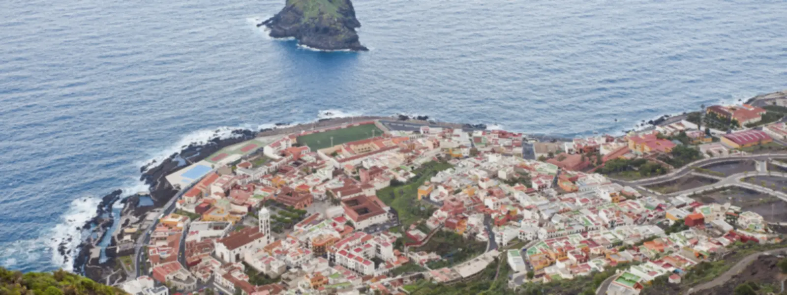 Garachico y su roque vistos desde el mirador
